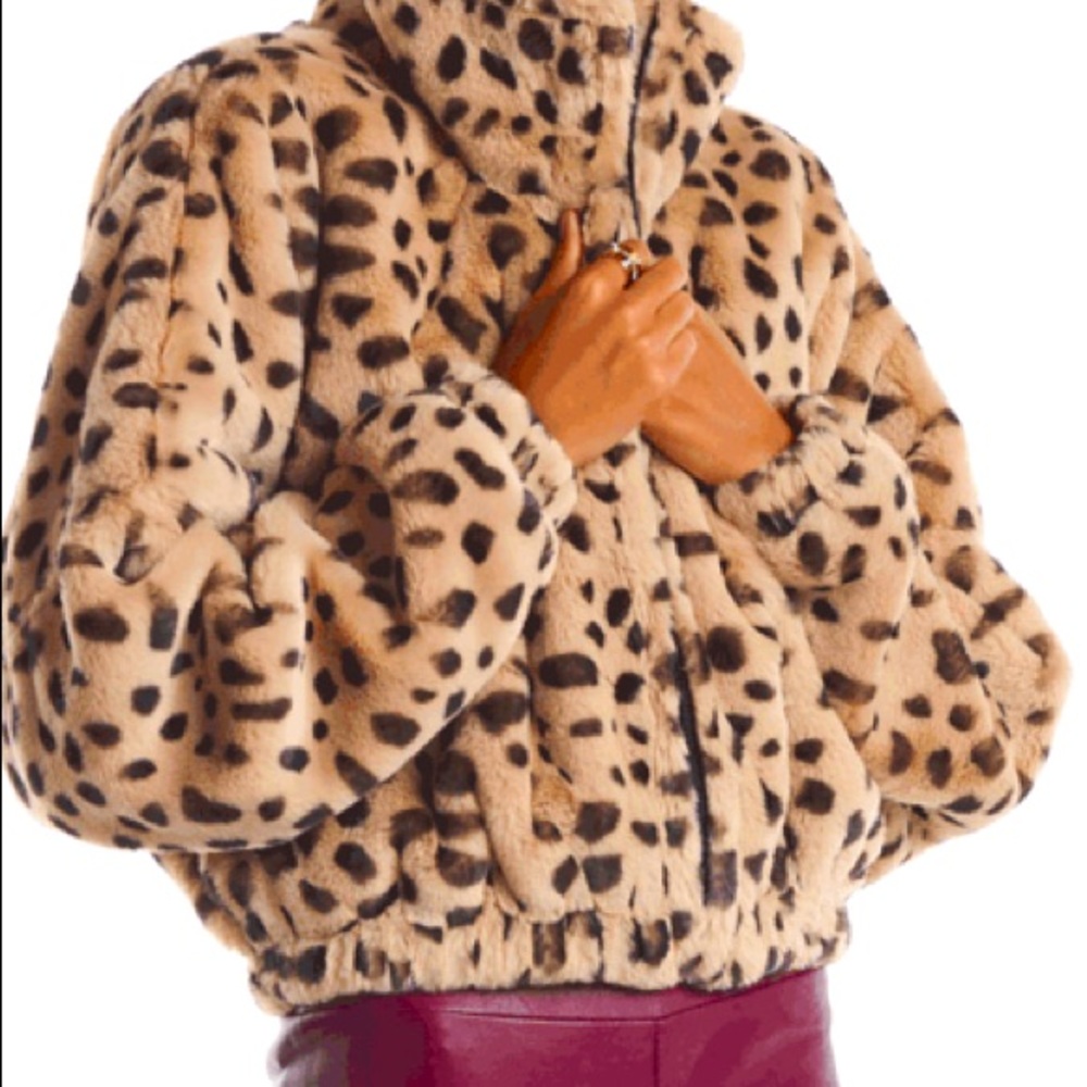 Sprwmn Los Angeles cropped leopard jacket sz Med